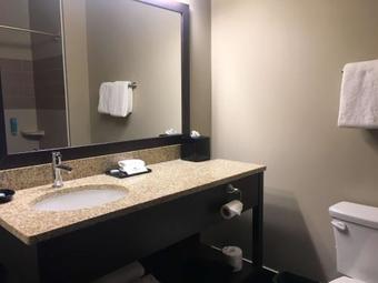 Hotel Best Western Plus Lacombe Inn And Suites
