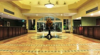 Embassy Suites By Hilton Los Marlins Hotel & Golf Resort