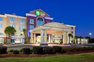 Holiday Inn Express Hotel & Suites Florence I-95 @ Hwy 327