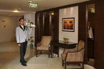 Hotel Country Inn & Suites By Carlson - Mussoorie