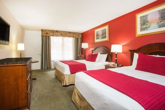 Hotel Ramada By Wyndham & Suites Warner Robins