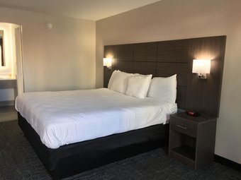 Hotel Days Inn & Suites By Wyndham Charleston Airport West