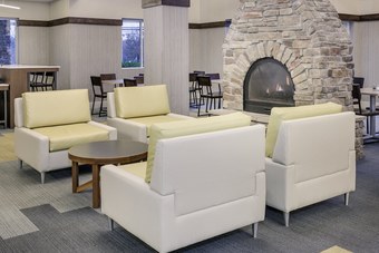Holiday Inn Express Hotel & Suites Long Island-east End