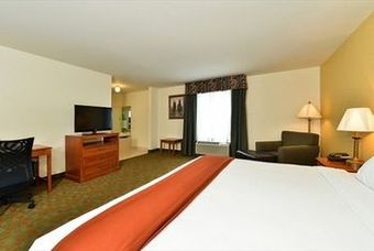 Holiday Inn Express Hotel & Suites Petersburg/dinwiddie