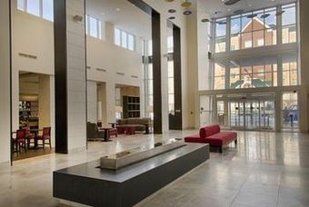 Hotel Embassy Suites - Newark Airport