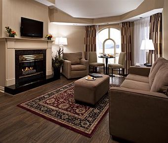 Hotel Delta Grand Okanagan Resort
