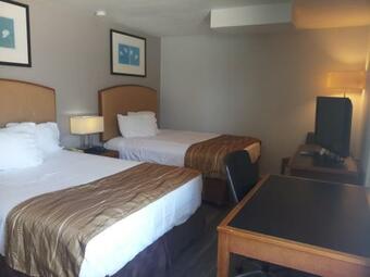 Hotel Travel Inn & Suites
