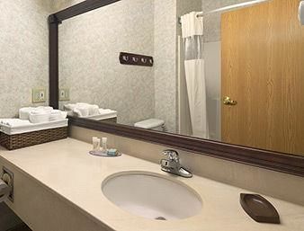 Hotel Travelodge & Suites Fargo Moorhead