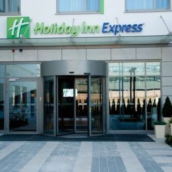 Hotel Holiday Inn Express Warsaw Airport