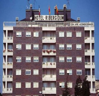 Hotel Husa Bergidum (.)