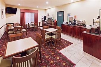 Hotel Country Inn & Suites By Carlson Tulsa